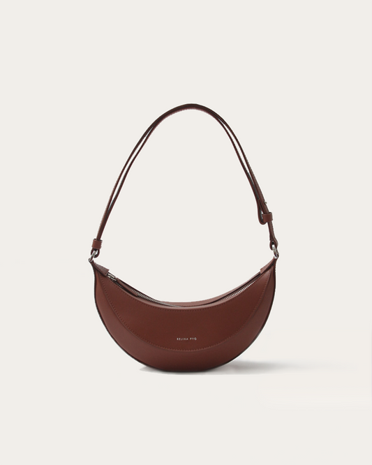 Petite Banana Bag Leather Nappa Tan