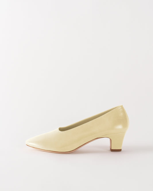 Soft Pump Leather Buttermilk