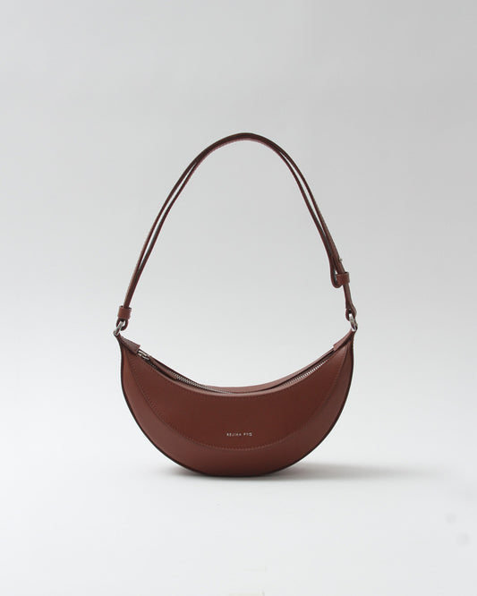 Petite Banana Bag Leather Nappa Tan