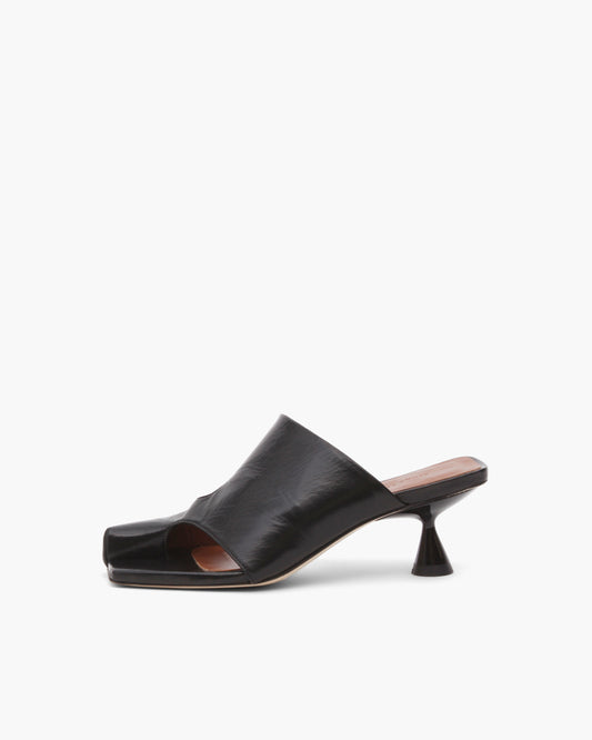 Ida Sandal Leather Liquid Black