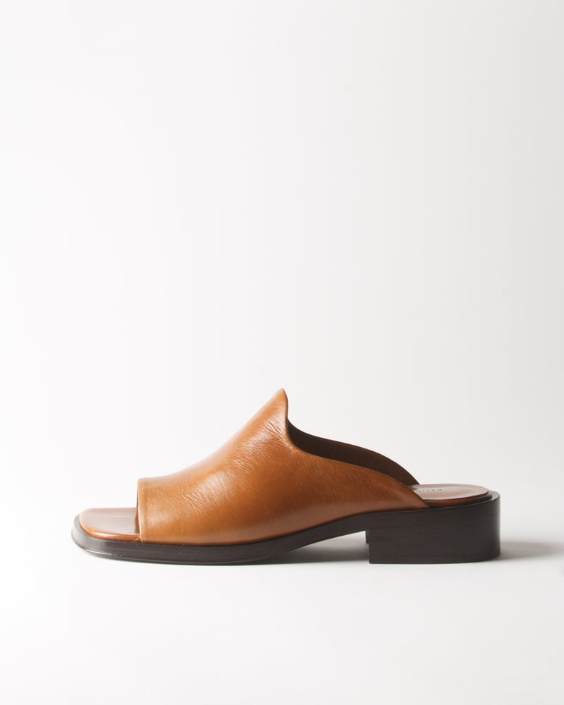 Flat Mule Leather Camel