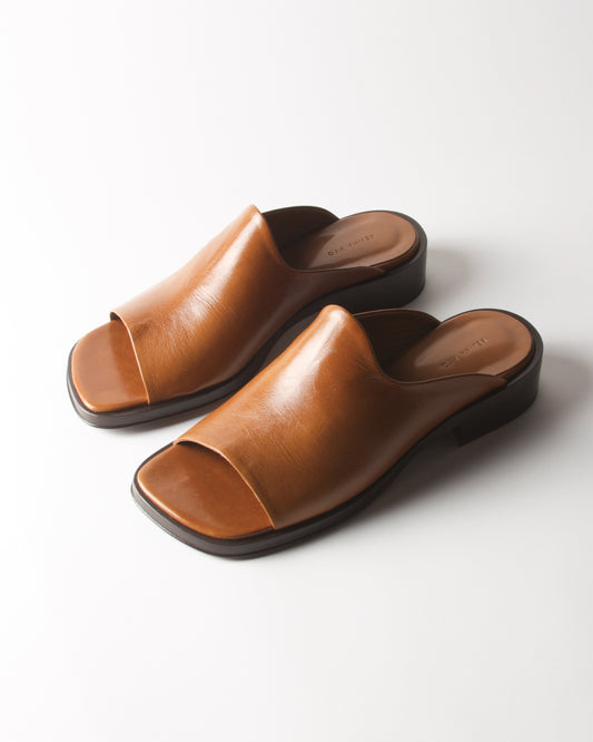 Flat Mule Leather Camel