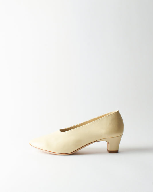 Soft Pump Leather Buttermilk