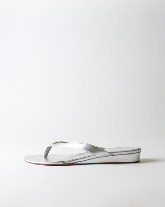 Wedge Thong Leather Metallic Silver